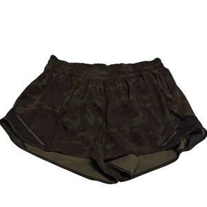 BNWOT lululemon hotty hot shorts